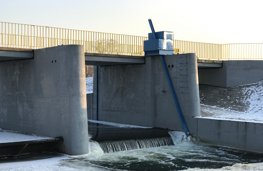 守護水環(huán)境，留住綠水青山